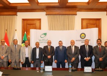 مكاتب البريد المصري تقدم خدمات شركة السكر للمواطنين 