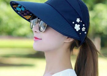 موضة ميلانو  للرجال والنساء.. امتزاج الأبيض بالأسود وقبعات البحارة إطلالة صيف ٢٠٢٥ المنتظرة