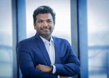 كيف تستفيد زوهو كوربوريشن من تقنية نيفيديا نيمو لبناء النماذج اللغوية؟