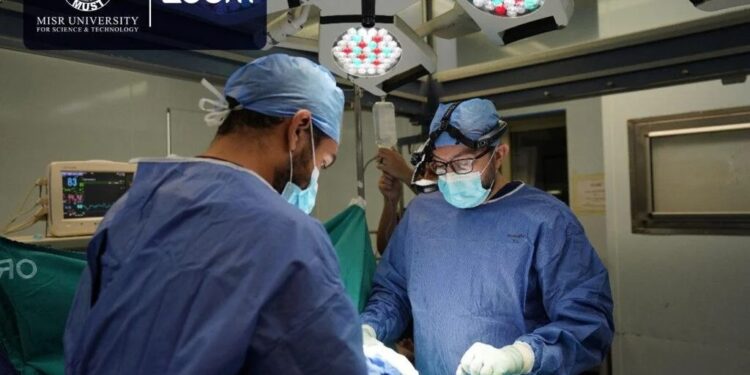 زووم تبث العمليات الجراحية في مصر  لايف مباشر .. ما القصة؟