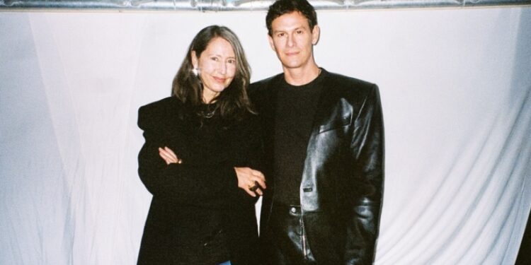 ماذا قدمت HM لتحتفل بمرور 20 عاما على انطلاقها؟ .. مفاجأة في الأزياء الجديدة