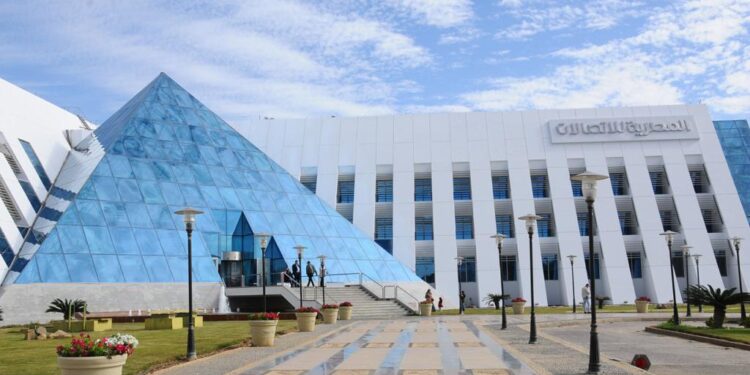 مصر تتقدم ثلاثة مراكز عالميا في سرعة الإنترنت الأرضي