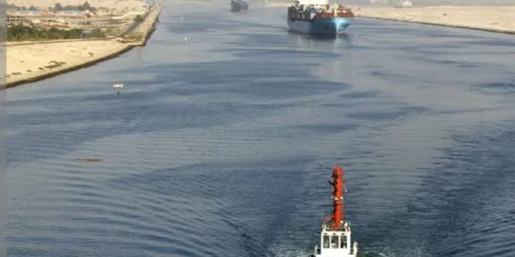 تأثير الأحداث الجيوسياسية على نشاط قناة السويس