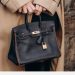 ذوق عصري وتصميم راقي .. لماذا يفضل المشاهير حقائب Hermès ؟