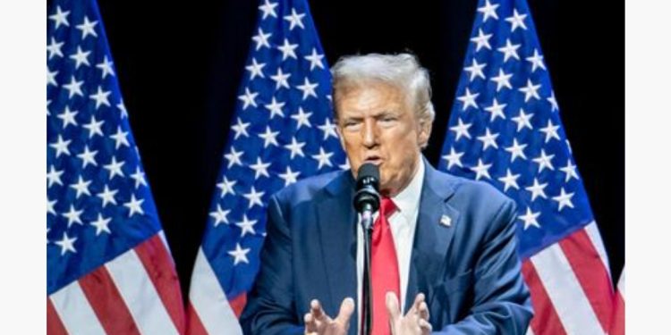 كيف يرى “جيه بي مورجان” محاولة ترامب لإضعاف الدولار ؟