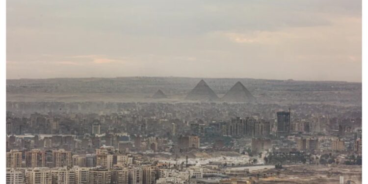 بجوار الأهرامات.. كيف يعزز إنشاء مدينة ترفيهية قطاع السياحة في مصر ؟