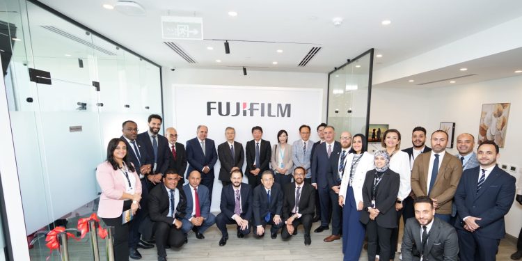 هيئة الشراء الموحد : افتتاح مكتب فوجي فيلم الجديد بمصر قفزة نوعية في الرعاية الصحية
