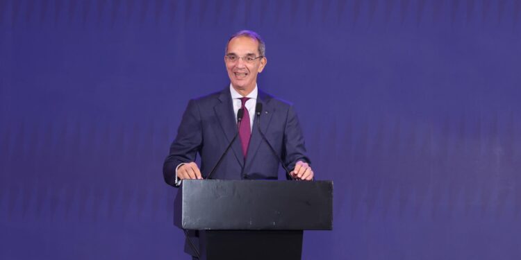 وزير الاتصالات : وضع تشريع خاص بتبادل البيانات لإتاحتها لمختلف الجهات والحفاظ عليها