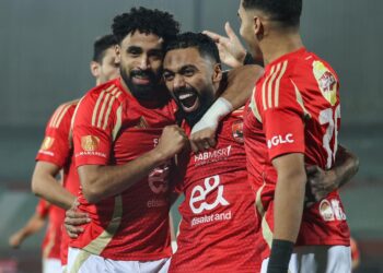 بخماسية لهدفين .. الأهلي يكتسح سيراميكا بأولى جولات الدوري ويعتلي الصدارة