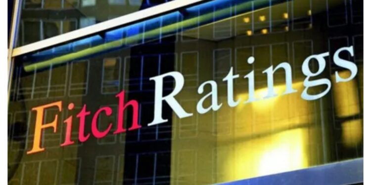 أسباب رفع تصنيف مصر الائتماني إلى «B» مع نظرة مستقرة