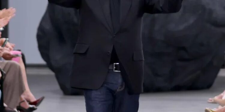 أفضل حقائب السيدات تصميم مايكل كورس