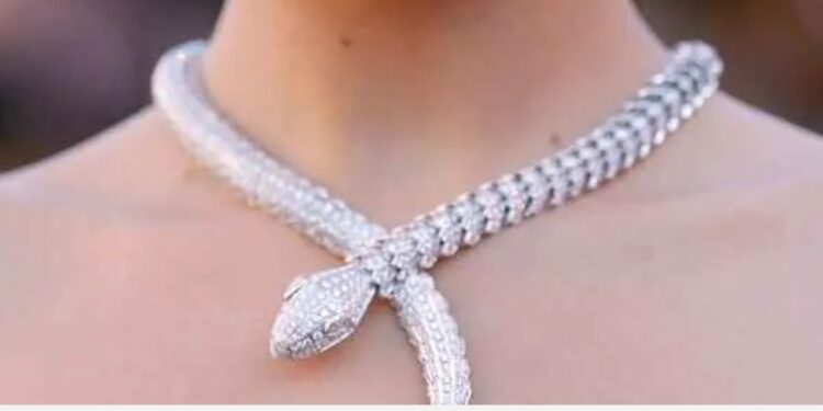  ألماس Bvlgari: رمز الأناقة الذي يرتقي بذوق النجمات