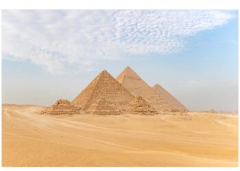 اكتشافات أثرية من الأسرة الخامسة بمنطقة الأهرامات .. تفاصيل