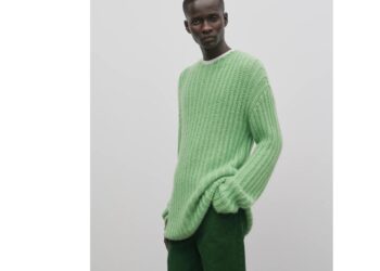 أفضل البلوفرات الصوف والبوكليت لـ شتاء 2024-2025  من Bottega Veneta إلى Zegna