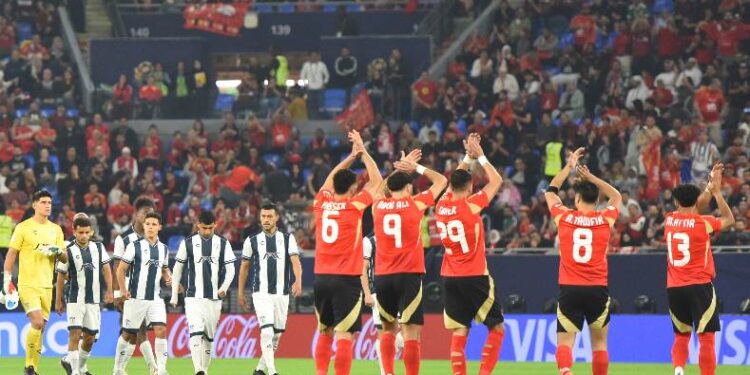 تفاصيل ترتيب مسددي ركلات الأهلي أمام باتشوكا .. إمام رفض الدخول