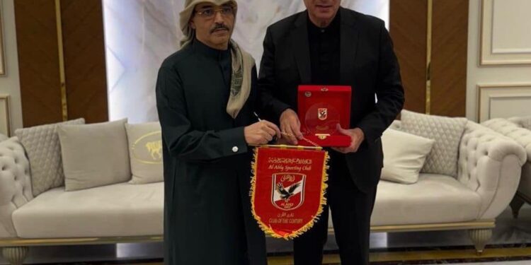 تفاصيل جلسة الخطيب مع رئيس الوكرة القطري