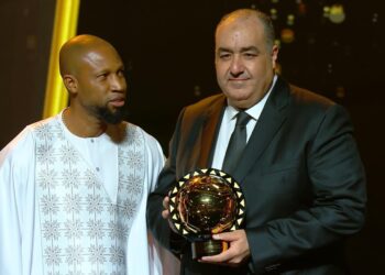 ماذا قال ممثل الأهلي في حفل كاف بعد التتويج بجائزة أفضل نادٍ بالقارة السمراء ؟