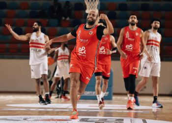 سلة الأهلي يتفوق على الزمالك ويعبر إلى نصف نهائي الدوري