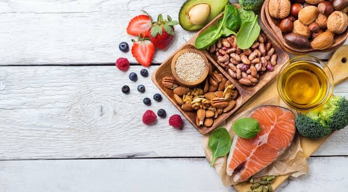 من أجل حياة أفضل .. خبراء التغذية يقدمون الأطعمة الموصى بها في ٢٠٢٥