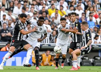 إنتركونتننتال .. الأهلي يترقب مواجهة بطل البرازيل أو المكسيك بنصف النهائي