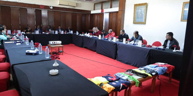 الأهلي بزيه التقليدي .. كل ما تريد معرفته عن الإجتماع الفني لمباراة الأحمر وشباب بلوزداد