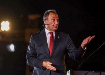 بأمر الطبيب المعالج .. منع الخطيب من السفر إلى الولايات المتحدة لحضور قرعة المونديال