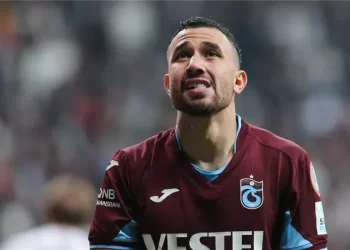 هل يسمح فيفا بانتقال تريزيجيه إلى الأهلي ؟ .. خبير لوائح يجيب