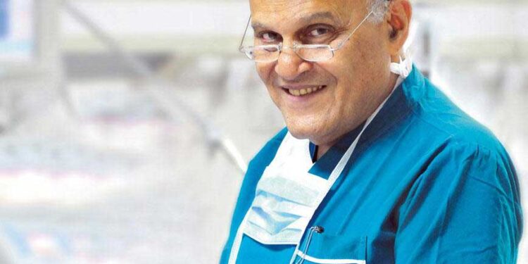 ماذا قال تامر حسني عن إنجاز مجدي يعقوب في دعامات القلب ؟