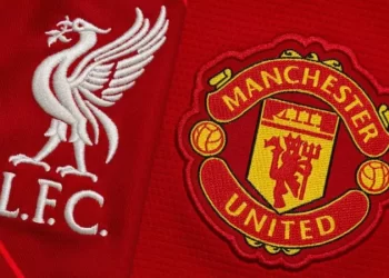 اليونايتد يخطف تعادل ثمين من قلب انفيلد