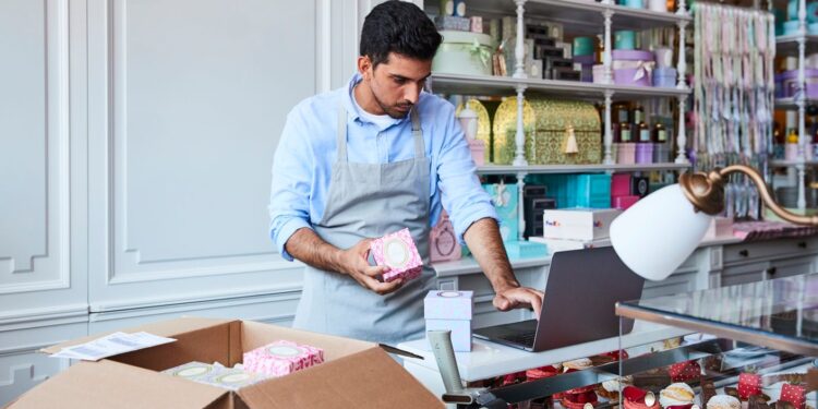 ما هي خدمة فيديكس الجديدة لتعزيز التجارة الإلكترونية في الإمارات والسعودية؟