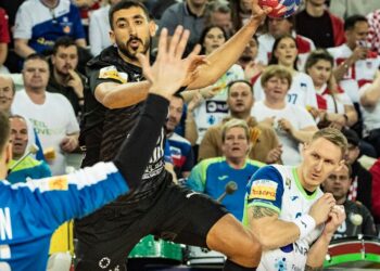 الشوط الأول.. منتخب اليد يتقدم على سلوفينيا 16/14 ببطولة العالم