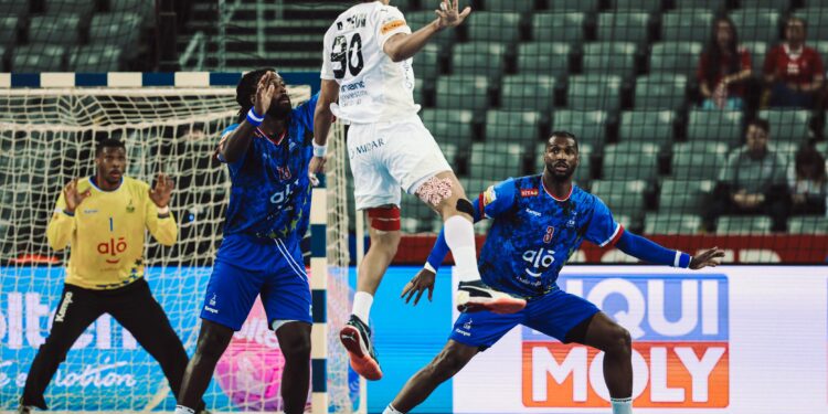 إلى ربع النهائي .  يد مصر تهزم كاب فيردي 31 / 24 ببطولة العالم