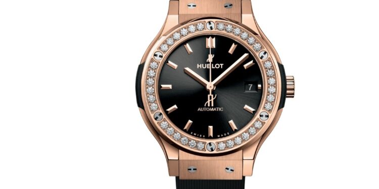 أفخم الساعات الرجالية المرصعة بالألماس لليلة رأس السنة