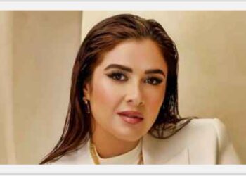  ابن جوني ديب يلفت الأنظار في شوارع باريس .. هل يشبه أبوه ؟