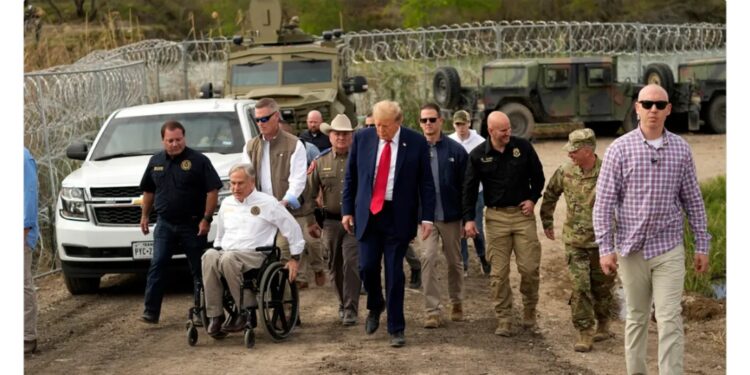 ترامب يخطط لحملة ترحيل واسعة للمهاجرين .. ما القصة؟