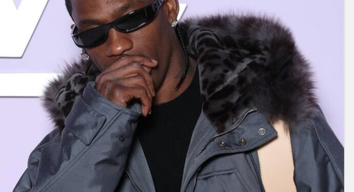 عرض Louis Vuitton لخريف وشتاء 2025/2026: تحفة فنية في أسبوع الموضة بباريس