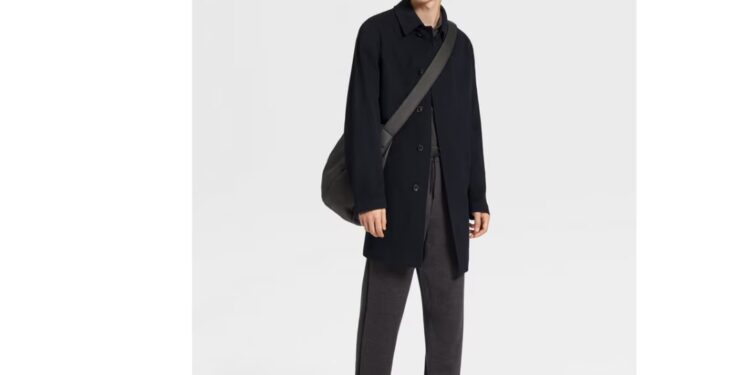 بالطو Trench Coat: أيقونة الشتاء التي تجمع بين الفخامة والدفء