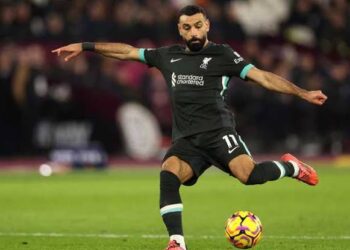 إنضمام محمد صلاح إلى الأهلي في المونديال .. لاعب الأحمر السابق يُبدي آماله