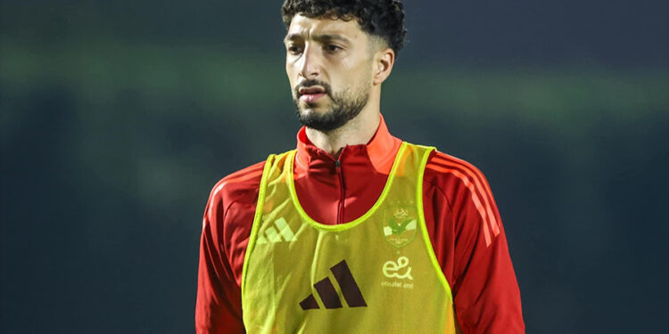 وسام أبو علي يربك حسابات الأهلي