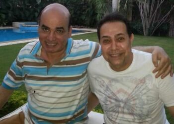 حكيم ينعي الشاعر أمل الطائر بكلمات مؤثرة: “هتوحشني يا صاحبي”