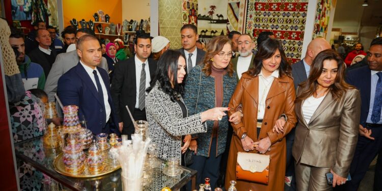 وزيرة التضامن تفتتح معرض «ديارنا للحرف اليدوية» بالشراكة مع كايرو فستيفال سيتي