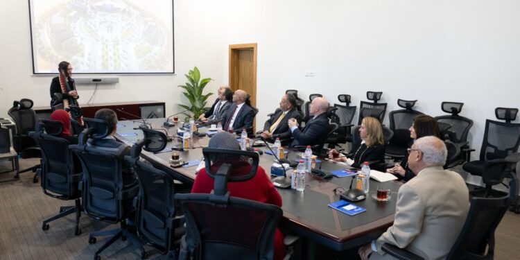 جامعة مصر للمعلوماتية تبحث تعزيز التعاون مع “سيسكو” لدعم التحول الرقمي والذكاء الاصطناعي