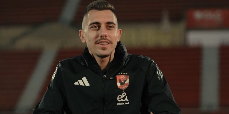 رسائل السلوفيني جراديشار إلى جماهير الأهلي بعد قدومه في انتقالات يناير