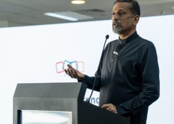 زوهو تدفع بتقنية وكلاء الذكاء الاصطناعي في الشرق الأوسط وشمال أفريقيا .. ما القصة ؟