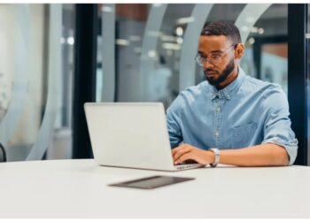 أيهما أسوء للصحة الجلوس أم التدخين ؟