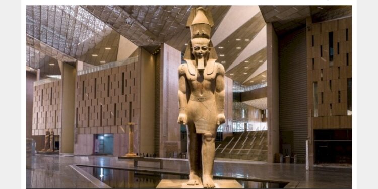 هل يساعد المتحف المصري الكبير  مصر على جذب 18 مليون سائح؟