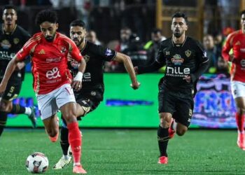 نجم الزمالك الأسبق : الأبيض خالف توقعات القمة وكان قريبا من هزيمة الأهلي