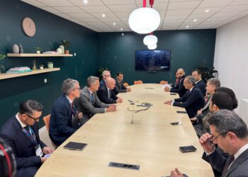 وزير الاتصالات يدعو الشركات العالمية لضخ استثمارات جديدة في التعهيد والذكاء الاصطناعى في مصر