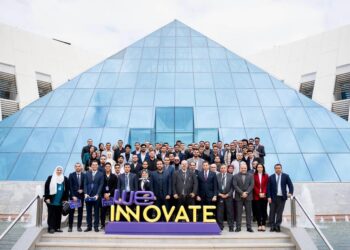 “المصرية للاتصالات” و”جهاز الاتصالات” يحتفلان بخريجي أكاديمية “نحن نبتكر WE INNOVATE”