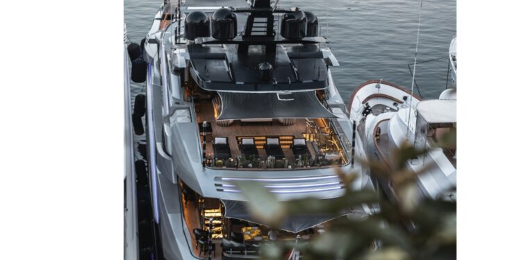 اليخوت الفاخرة في 2025 تبحث عن اتجاهات وتصاميم مبتكرة في 2025